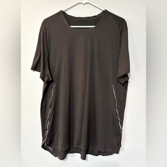 Lululemon Men’s Square Neck Engineered Ventilation Lightweight Running Shirt L - Picture 1 of 3
